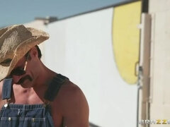 Culo, Tetas grandes, Mamada, Vestido, Tacones, Pov, Coño, Realidad