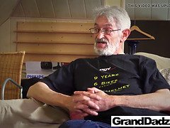 Old Psychologist Tries a New Method