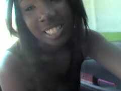 Amateur, Sucer une bite, Classique, Mignonne, Faciale, Interracial, Mamelons, Nénés