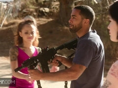 Большой член, Блондинки, Минет, Семяизвержение, Член, Межрасовый секс, Лизание, Киски