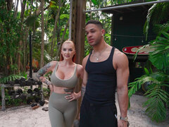 Pijpbeurt, Sperma in gezicht, Hardcore, Buiten, Geschoren, Tieten likken