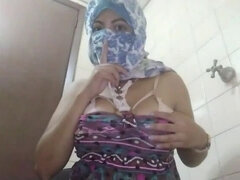 Arabky, Mamina, Orgasmus, Stříkání