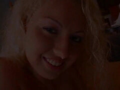 Anális szex, Szépség, Szőke, Cumizás, Összeállítás, Ondó fröcskölés, Pénisz, Lövellt