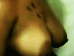 Amateur, Cuarto de baño, Culo grande, Latina, Tetas naturales, Ducha, Solo, Español