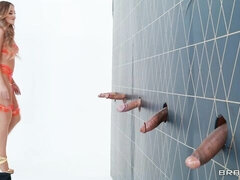 Duży tyłek, Duży kutas, Duże cycki, Blondynka, Obciąganie, Lizanie, Chudy, Nastolatki