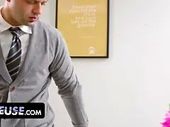 😈mylf boss Charley Hart's office incentive: letting workers freeuse pound her