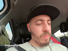 Hatalmas hátsó, Monumentális dákó, Gesztenyebarna, Ondó fröcskölés, Arcra élvezés, Latin lány, Nyilvános, Tini