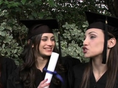 Brunette, Fingring, Lesbisk, Onani, Tenåring, Trekant, Leker