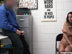 Iso perse, Blondi, Suihinotto, Takaapäin, Käsihoito, Strippaus, Tissit, Univormu