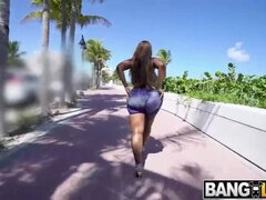 Leie, Grosse titten, Schwarz, Blasen, Vollbusig, Hundestellung, Schwarz, Reiten