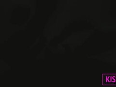 69 negenenzestig, Grote mammen, Pijpbeurt, Bruinharig, Sperma in gezicht, Dik, Handbeurt, Tieten likken