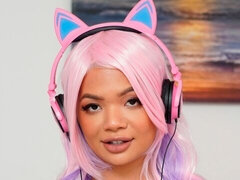 Grosser schwanz, Blasen, Hundestellung, Hardcore, Zierlich, Rasiert, Tätowierung, Titten