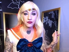 Sailor Venus serves up some humiliation to Tuxedo Mask