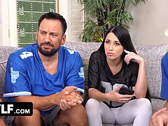 Tetas grandes, Mamada, Corridas, Lesbiana, Madres para coger, Pelirrojo, Gritar, Adolescente