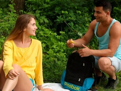 Stor kuk, Avsugning, Doggystyle, Naturliga tuttar, Rakad, Mager, Tonåring, Tuttar