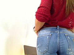 fine Camgirl hot Ass In jeans