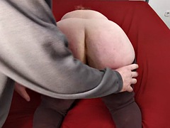 Bdsm, Velike joške, Razkazovanje jošk v javnosti, Hardcore, V javnosti, Šeškanje, Joške