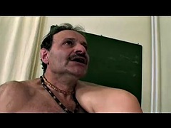 Amaterji, Velik kurac, Fafanje, Zunanji izliv, Italijanka, Milf, Retro