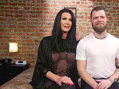 Anal, Bondage domination sadisme masochisme, Sucer une bite, Domination, Hard, Jeunes transsexuelles thaïlandaises, Transsexuelle, Suçant