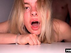 Amatør, Stor røv, Blondine, Komme i munden, Hundestilling, Hd, Orgasme, Teenager
