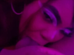 Sucer une bite, Brunette brune, Couple, Éjaculer dans la bouche, Fille latino, Mère que j'aimerais baiser, Seins naturels, Pov
