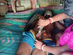 18 ans, Anal, Cul à la bouche, Tante, Gros cul, Pom pom girl, Branlette thaïlandaise, Mamelons