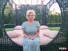 Velké kozy, Kuřba, Prsatá, Péro, Hardcore, Hd, Dospělé, Milf žcbp