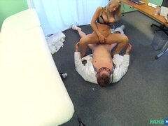 Amateur, Gros seins, Médecin, Branlette thaïlandaise, Infirmière, Bureau, Pov, Chatte