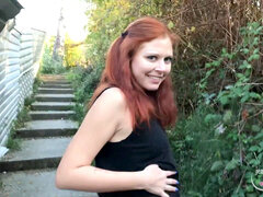 In den arsch, Blasen, Besamung, Im freien, Öffentlich, Rotschopf, Sport, Jungendliche (18+)