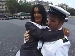 Anal, Sucer une bite, Brunette brune, Tir de sperme, Poilue, De plein air, Public, Chatte