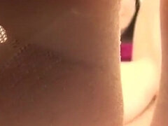 Beauté, Gode, Conversation vulgaire, Fétiche des pieds, Mère que j'aimerais baiser, Nylon, Collant, Solo