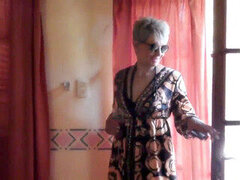 Anal, Sucer une bite, Tir de sperme, Branlette thaïlandaise, Mère que j'aimerais baiser, Orgie, Suçant