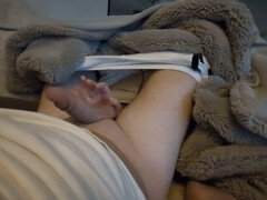 18 jahre, Grosser schwanz, Blasen, Geschnappt, Weibliche domination, Handjob