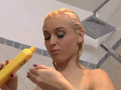 Alluring busty chick Petra Mis showers alone and uses that brush to work her clit