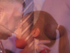 18, Tyttö, Ruskeahiuksinen, Kokoelma, Teini