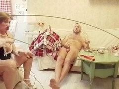 18 anni, Amatoriale, Asiatica, Zia, Indiana, Matura, Russa, Matrigna