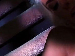 18 jahre, In den arsch, Arschlecken, Blasen, Aufs gesicht abspritzen, Handjob, Absätze, Jungendliche (18+)