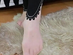 Ερασιτέχνης, Ποδολαγνεία, Τακούνια, Σπιτικό, Ώριμη γυναίκα, Νάιλον, Καλσόν με τρύπα στον καβάλο, Μόνος