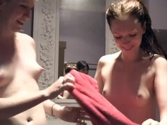 Grosse titten, Blondine, Braunhaarige, Gruppe, Behaart, Hd, Milf