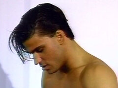 Anal, Sucer une bite, Preservatif, Tir de sperme, Homosexuelle, Poilue, Embrassement, Rétro ancien