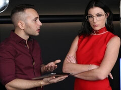 18 χρονον, Μεγάλος κώλος, Μεγάλος πούτσος, Μελαχροινή, Σε στάση σκύλου στα τέσσερα, Φυσικά βυζιά, Έφηβος, Βυζιά