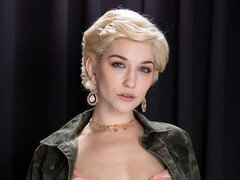 Blondi, Suihinotto, Käsihoito, Äiti jota haluaisin panna, Luonnolliset tissit, Lyhyt tukka, Strippaus, Tissit