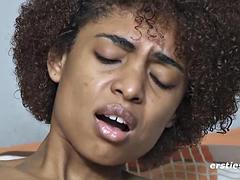 Amatör, Fingering, Tysk, Hardcore, Onani, Solo, Spansk, Tuttar