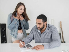 Culo grosso, Grande cazzo, Pompino, Brunetta, Da dietro, Tette naturali, Ragazza, Tette