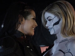 Katrina Jade uses her tongue & a double dildo on the humanoid Jessa Rhodes