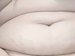 Teen Girl Plays with Cucumber Clown Ping Wet Sexy