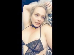 Lace, selfies, yankee