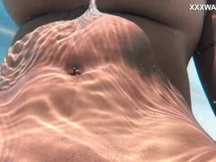 Жопа, Большие сиськи, Фетиш, Хд, Латиноамериканки, На публике, Соло, Сиськи