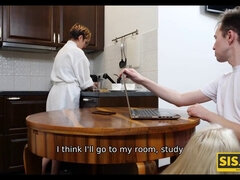 Blondinka, Fafanje, Dekle drka tiča, Resničnost, Rusinja, Ven, Njegov, Najstnice