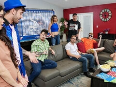 18, Stor stjärt, Stor kuk, Doggystyle, Naturliga tuttar, Orgie, Tonåring, Tuttar